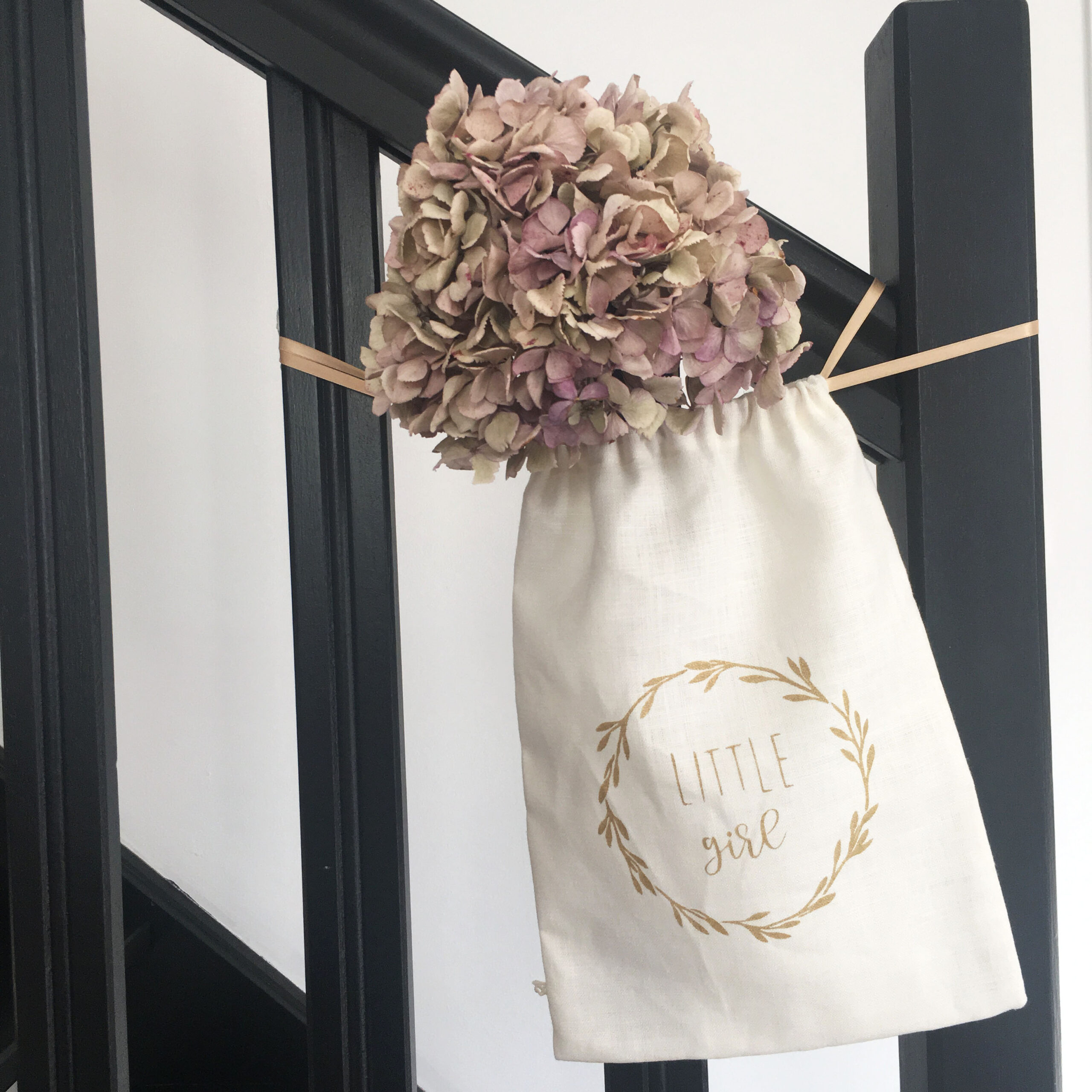 adf-pochon-littlegirl-OR3 Pochon lin "Little Girl" – Image 1